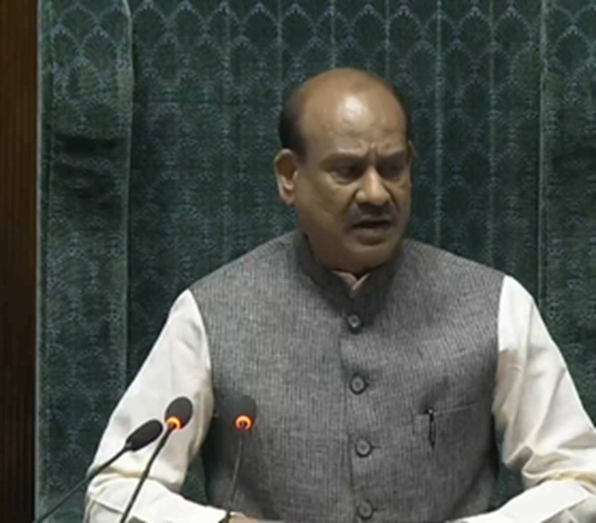 लोकसभा की सुरक्षा में चूक पर बोले स्पीकर बिरला, दो लोग पकड़े गए हैं, हर स्तर पर जांच जारी